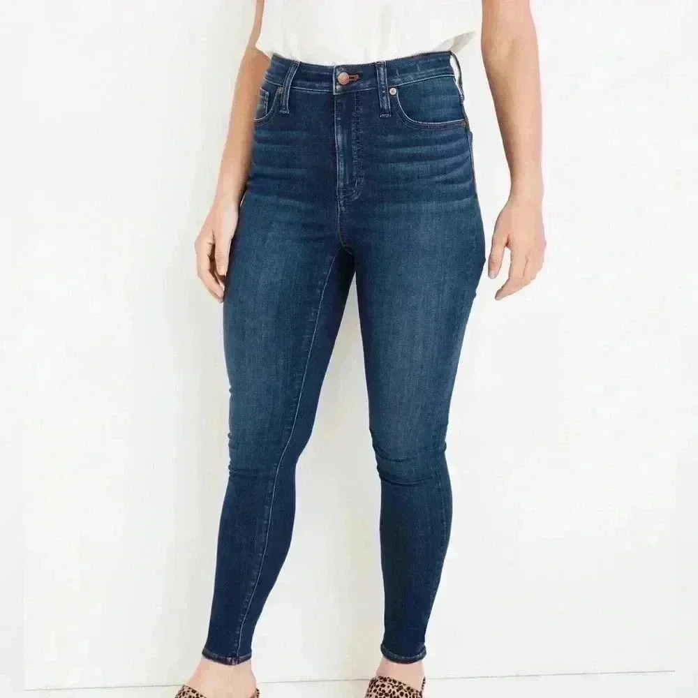 Madewell Curvy High-Rise Skinny Jeans in Sussex Wash: Tencel Denim Edition